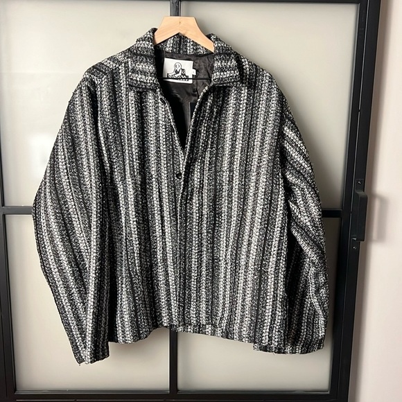 NWT JUNGLES STRIPE BOUCLÉ WORKWEAR JACKET IN BLACK STRIPE size Large